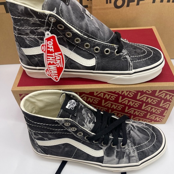Vans WMNS Sk8-Hi Tapered (Denim Destroy)Black/ Marshmallow Sneakers
VN0A4U169FL - Picture 6 of 16